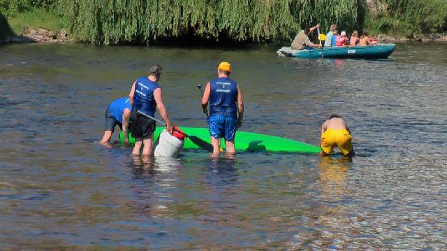 Vltava Bačkory 2008 > obr (140)